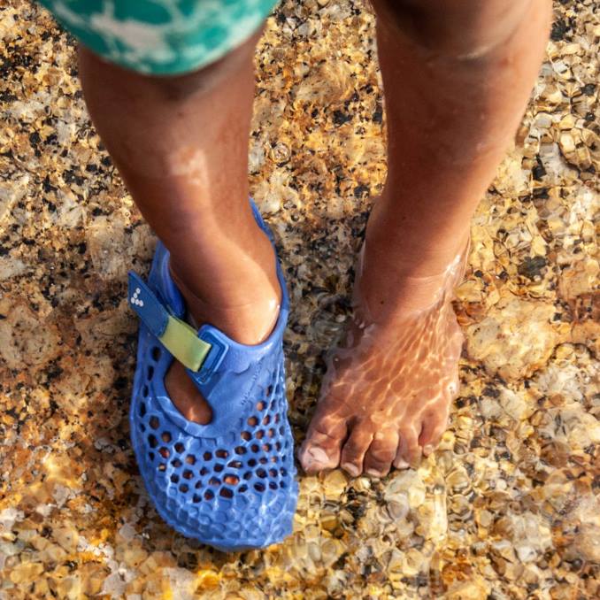 ultra bloom kids B6LZ198 Vivobarefoot amparo plava