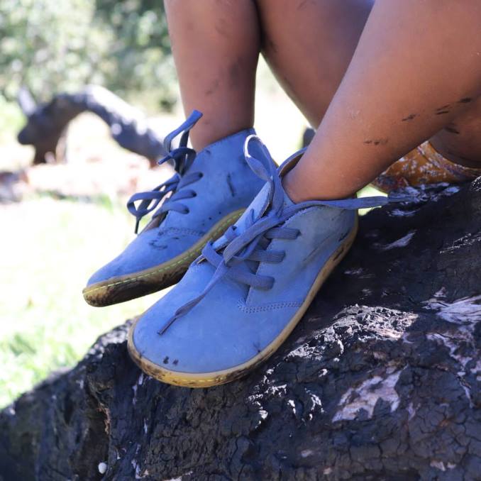 gobi addis juniori B6LZ193 Vivobarefoot indigo